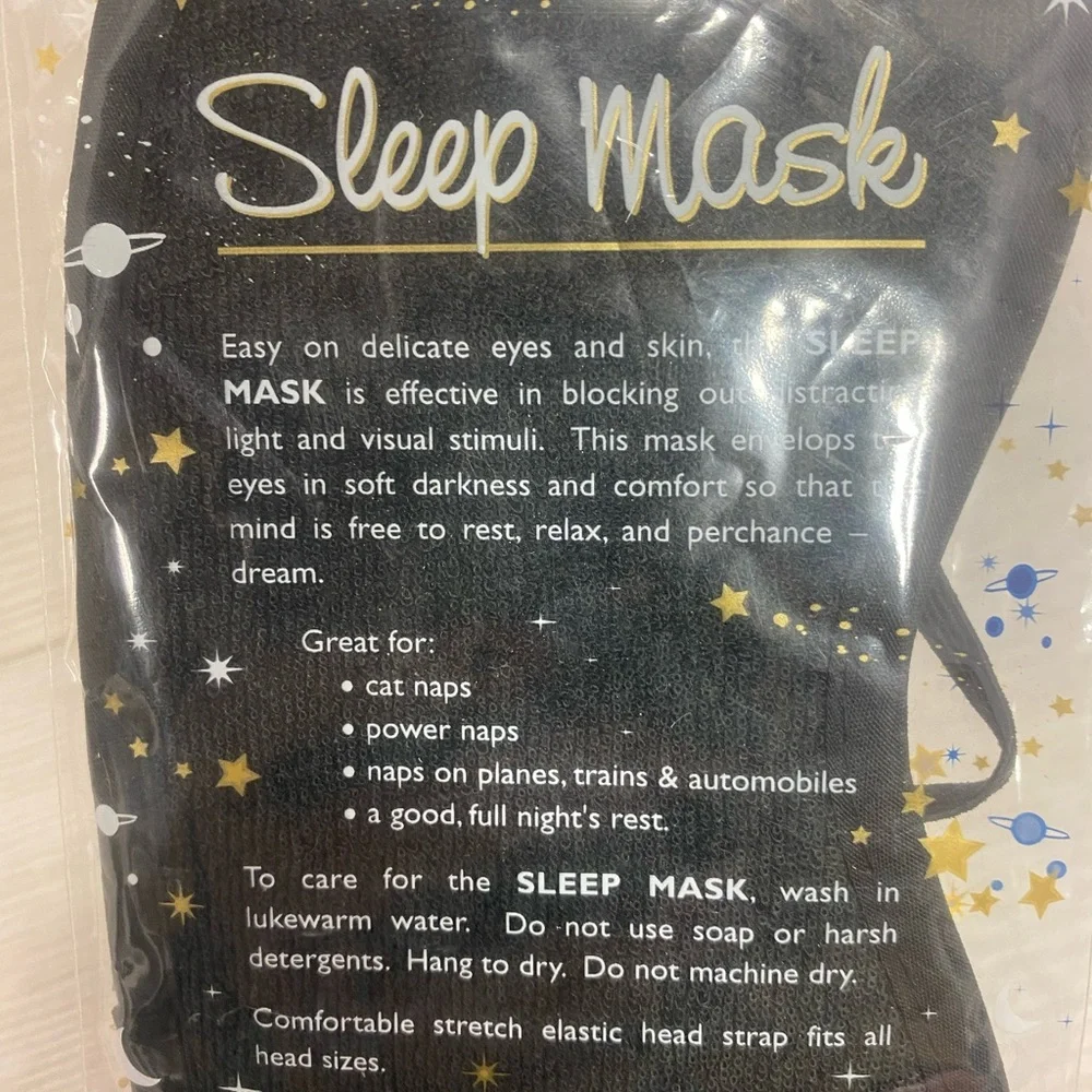 Earth Therapeutics Black Sleep Mask – Light-Blocking Eye Mask